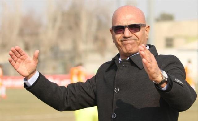 مرزبان: از فردا برای بقا در لیگ مبارزه می کنیم، مدیران گفتند، دست بازیکنان پولی می شود! مرزبان: از فردا برای بقا در لیگ مبارزه می کنیم، مدیران گفتند، دست بازیکنان پولی می گردد!